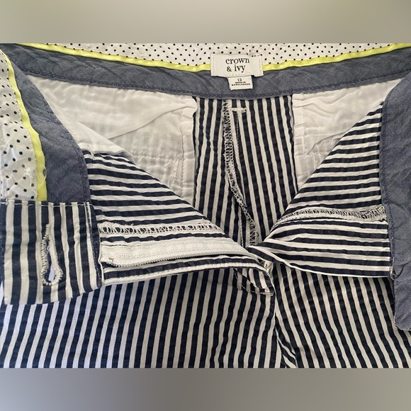 Crown & Ivy Blue and White Striped Seersucker Shorts, Size 12, Pockets - Picture 4 of 8